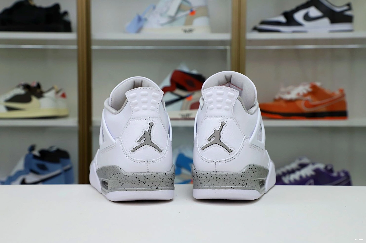 4 OREO' 'WHITE AIR JORDAN RETRO 1025